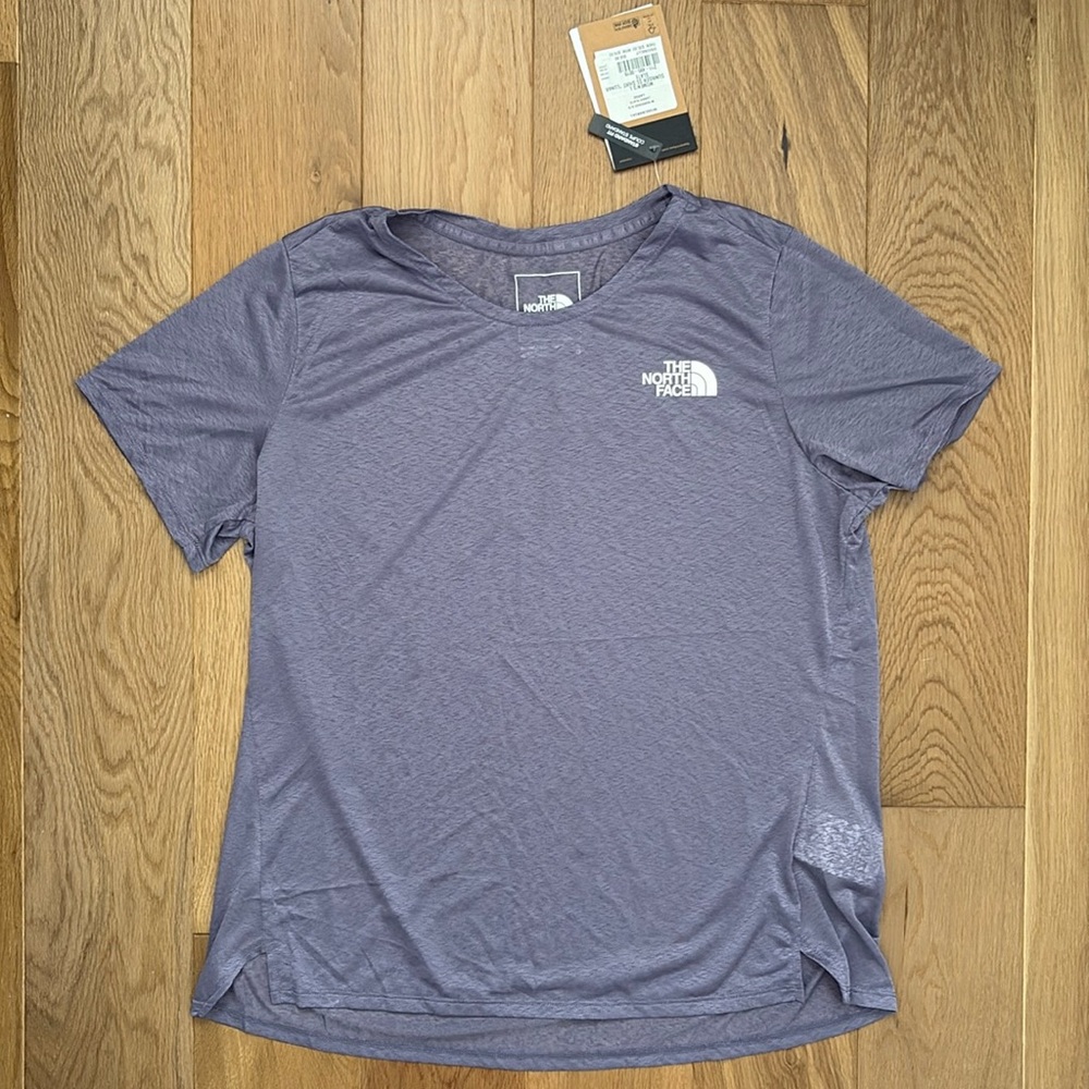 The North Face Women’s Sunriser T-Shirt NWT